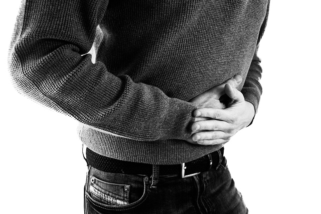 stomach pain 2821941 640 2